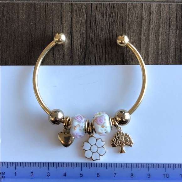 Bracelet white floral - Picture 5 of 10